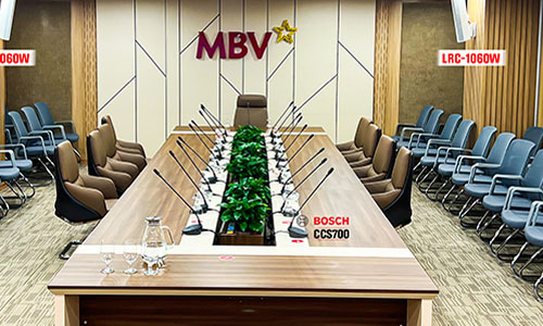 Phòng họp trực tuyến tại ngân hàng MBV : Hệ thống âm thanh Bosch CCS 700