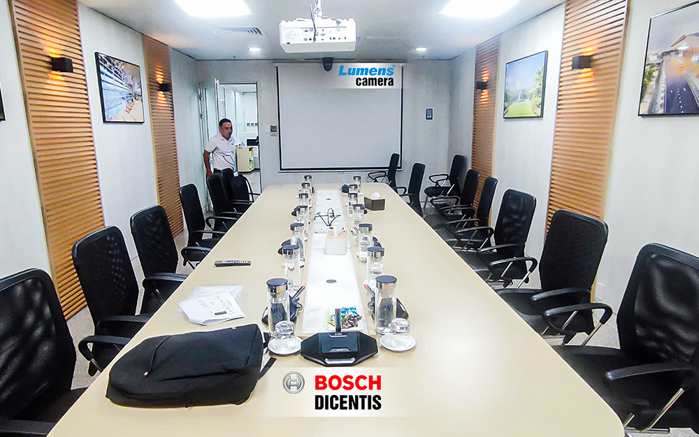 Hệ thống hội nghị trực tuyến Bosch Dicentis - camera Lumens Hệ thống hội nghị trực tuyến Bosch Dicentis - camera Lumens