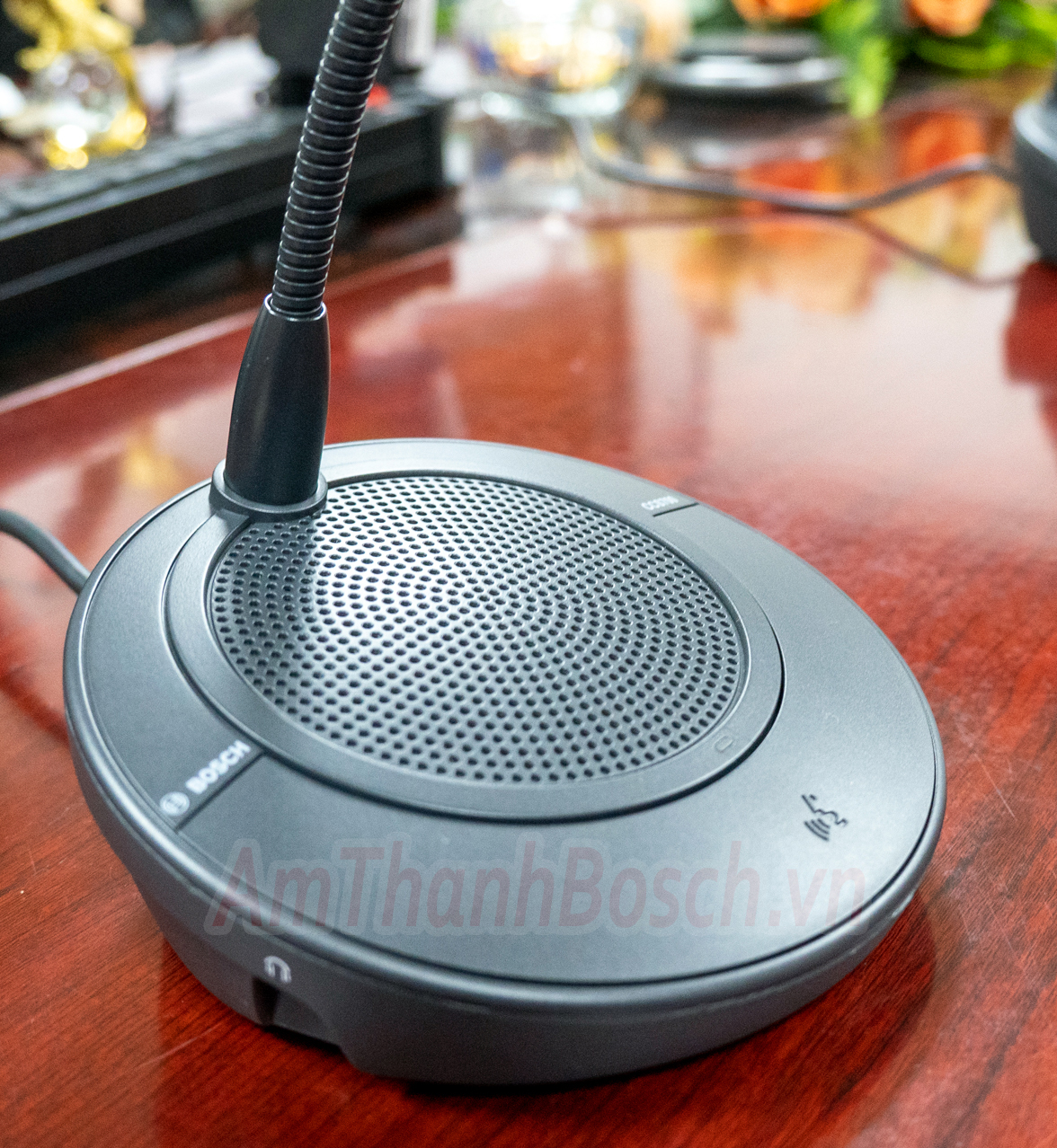 Micro đại biểu hội thảo CCS 700